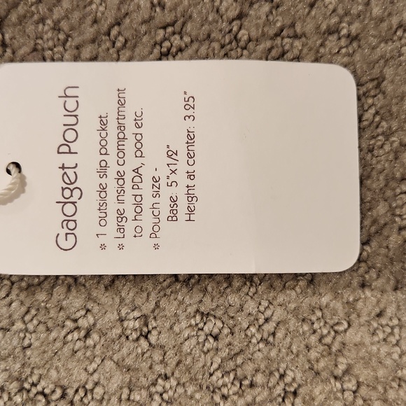 Bella Taylor Gadget pouch / wallet with CROSS design NEW - Picture 2 of 9